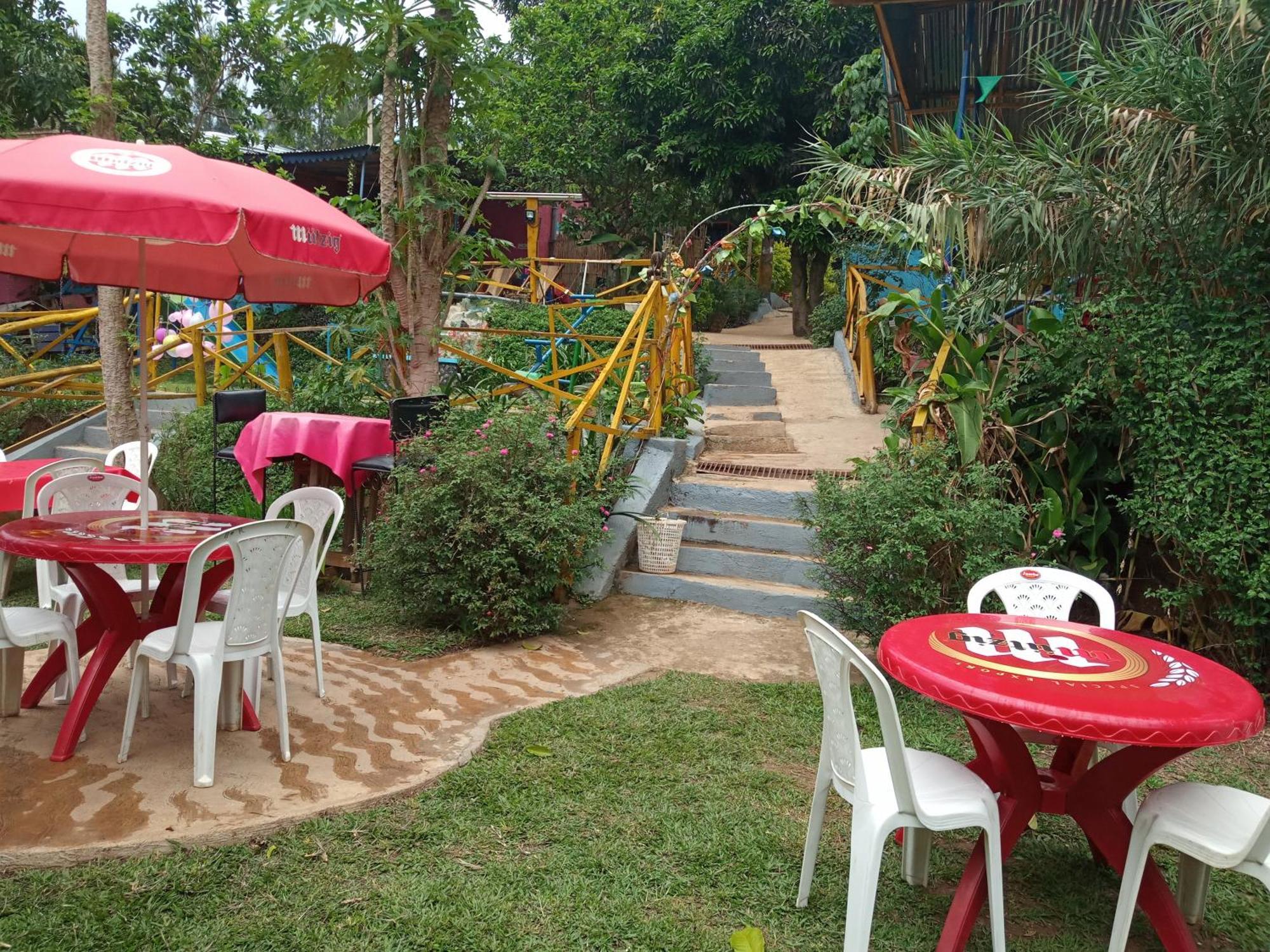 Colours Club And Spa Kigali Zewnętrze zdjęcie